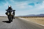 2015-Yamaha-YZF-R1M-18.jpg
