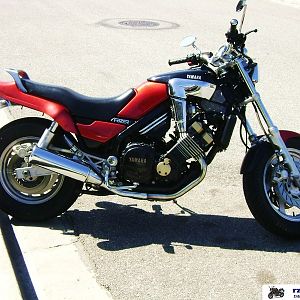 '86 FZX700S The Original "Fazer"