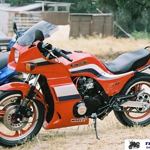 GPZ 750