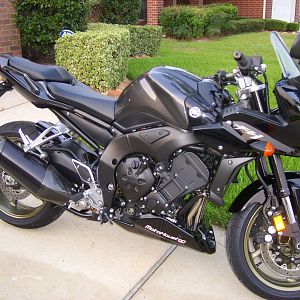 Haileyan's FZ1 at Home