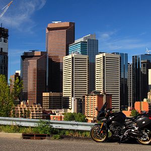 Calgary a.m. skyline and Oldschool's FZ