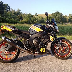 FZ1-N pictured near Oulton Park.