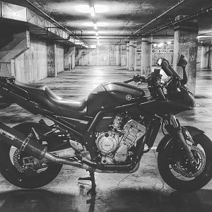 FZ1 Parking