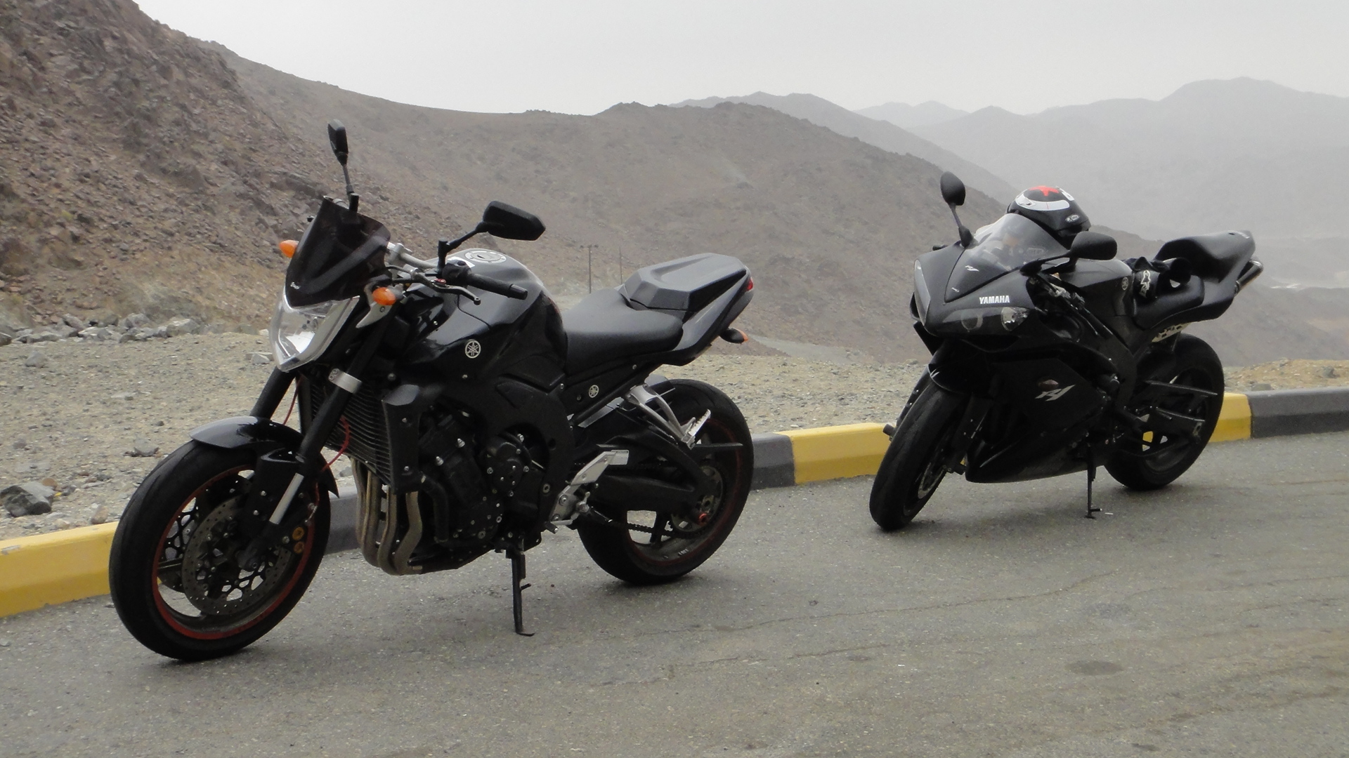 FZ1 '09 and R1' 07