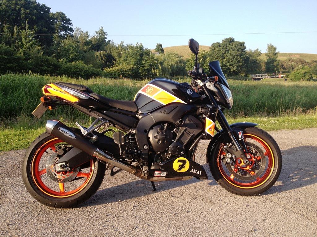 FZ1-N pictured near Oulton Park.