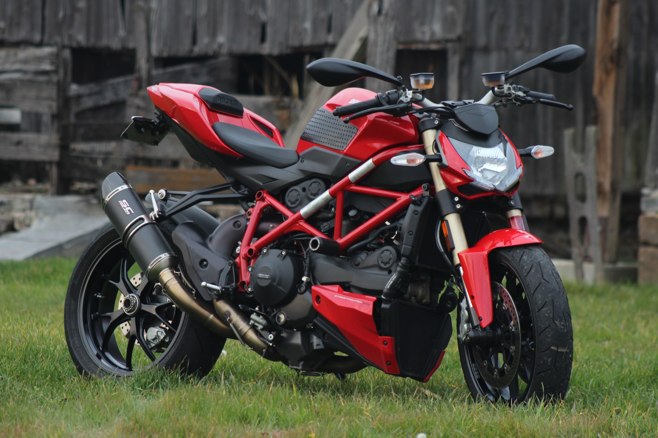 Wifey's Ducati Streetfighter 848